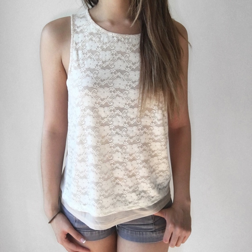 H&M Floral lace top NEW 2