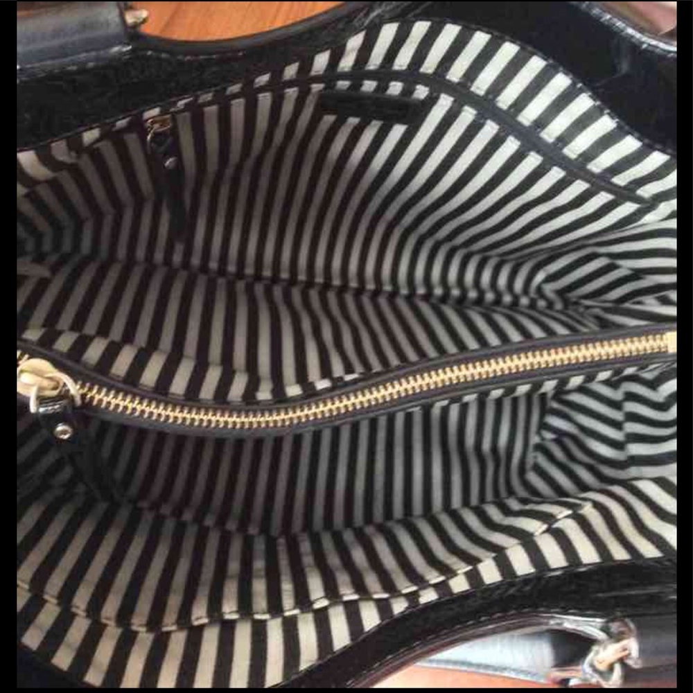 Kate Spade Purse - Picture 2 of 6