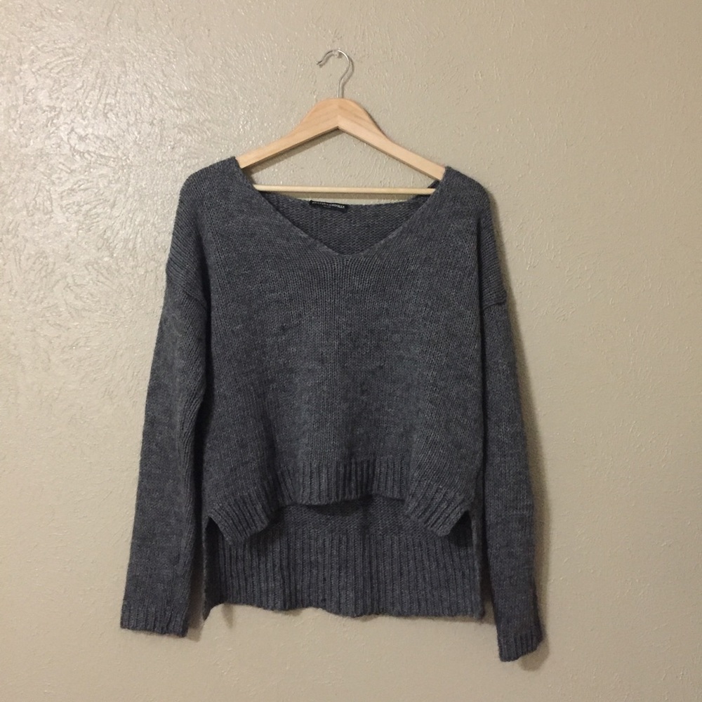 ‼️SOLD‼️ Brandy Melville Sweater