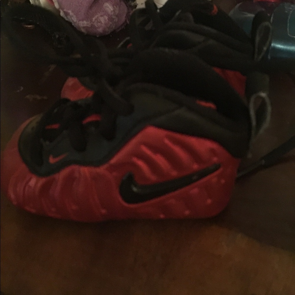 Red & black baby foams