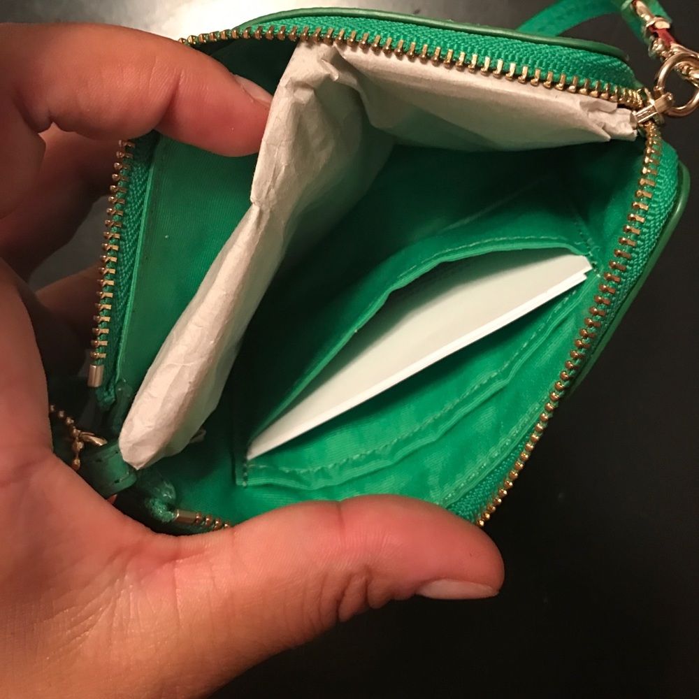 Coach wristlet - Picture 4 of 6