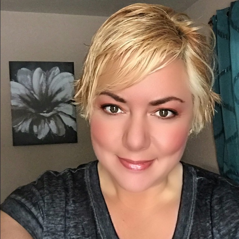 Meet your Posher, Sherry