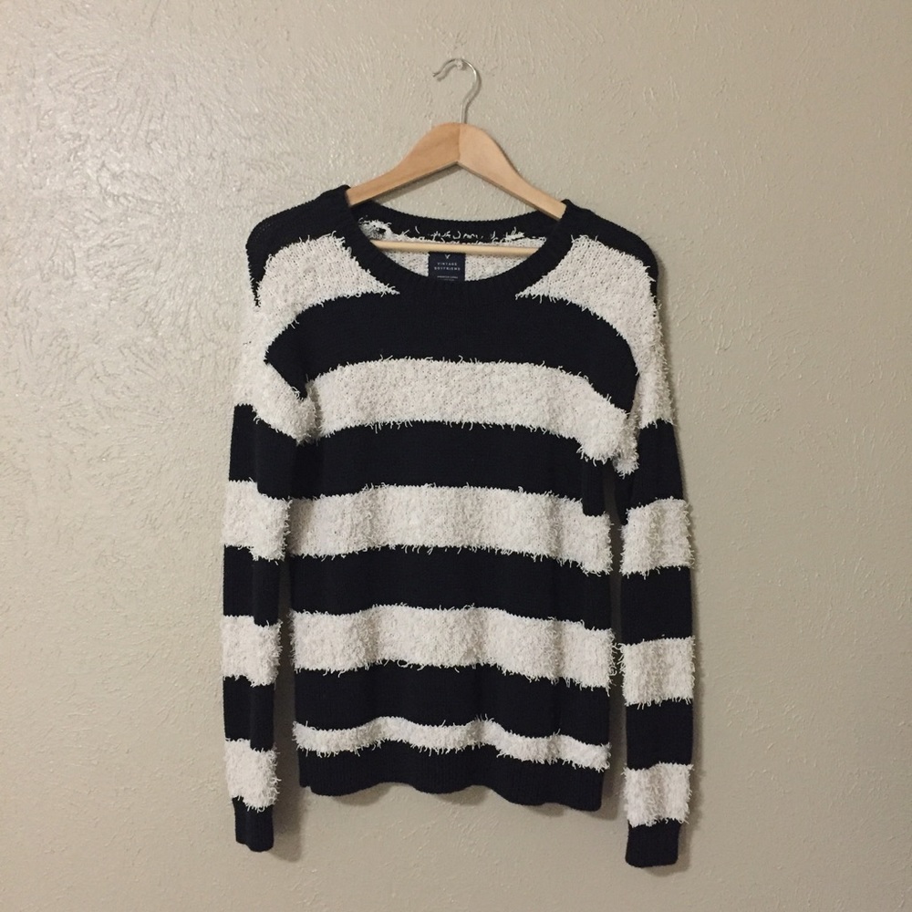 ✨ AEO SWEATER