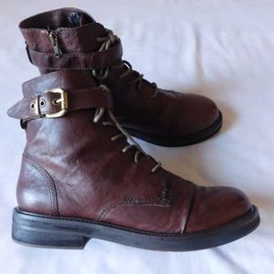 Brown leather boots NWOT