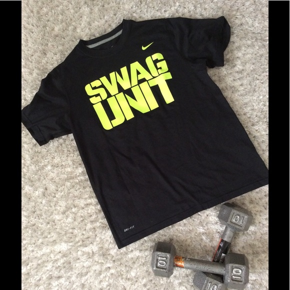 Nike Tops - Nike DriFit Shirt