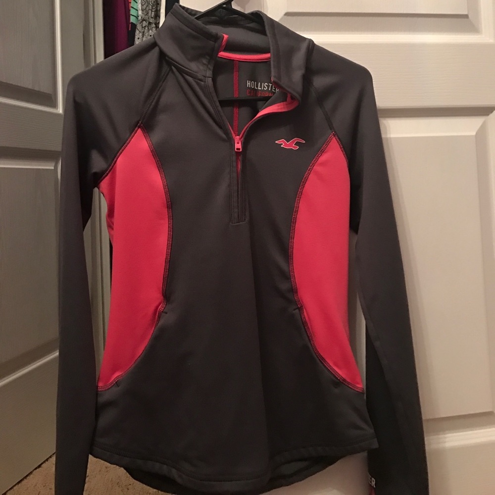 Hollister half zip