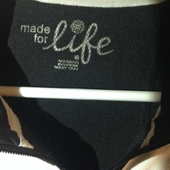 Black and white jacket - Picture 2 of 2