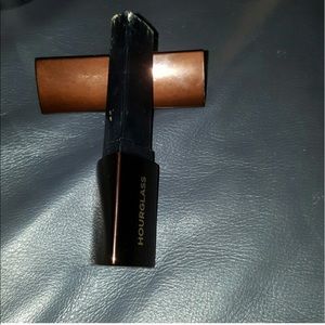 Hourglass vanish foundation stick