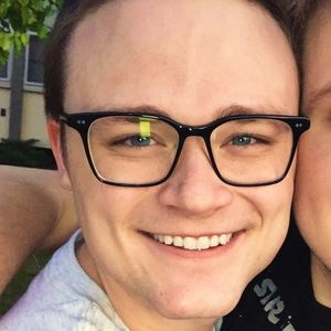 Meet your Posher, Cameron