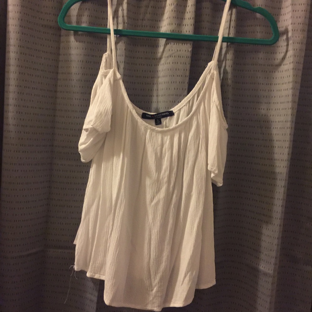 white cold shoulder too