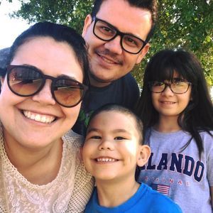 Meet your Posher, Bruna roson