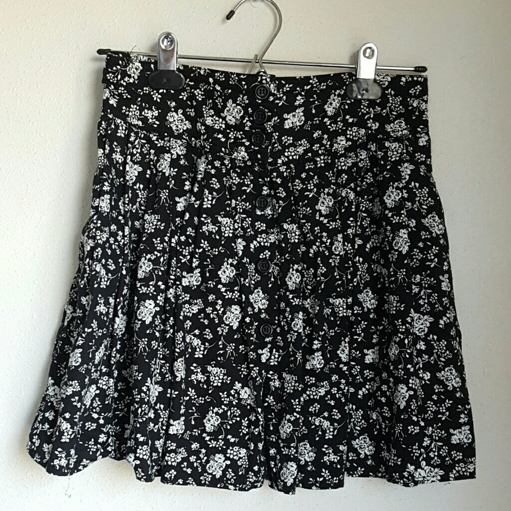 Black and white floral skirt