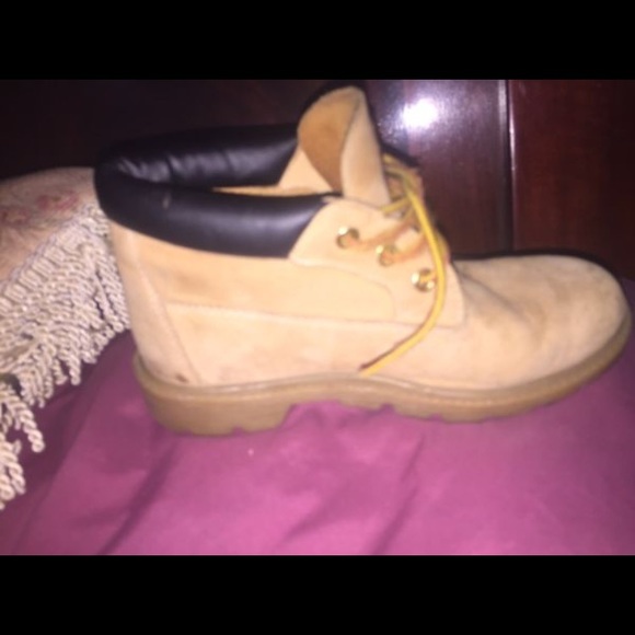 Shoes - Picture 2 of 2