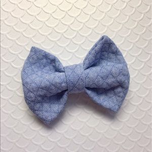 Baby blue bow w/ light tan nylon band