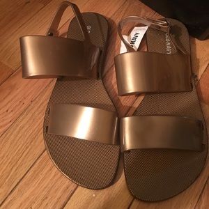 Old Navy Sandal (NWT)