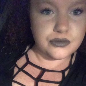 Meet your Posher, Mel