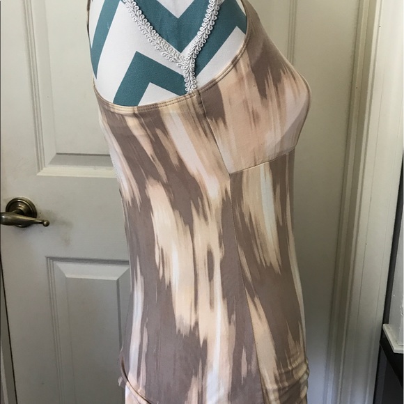 SOLD· Lucy activewear marbled tank top - Picture 2 of 5