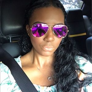 Meet your Posher, Samantha