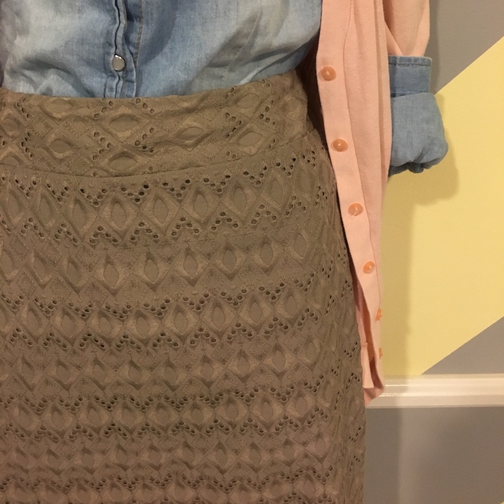Beige Crochet Pencil Skirt - Ann Taylor
