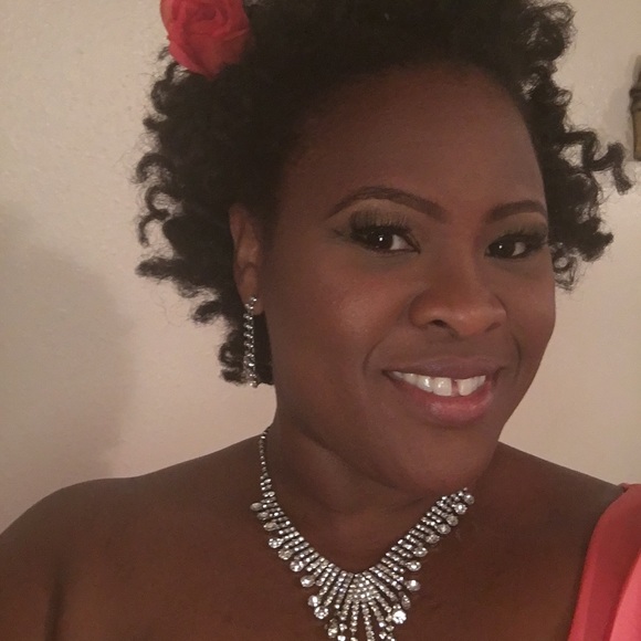 Meet your Posher, Breonne - Picture 4 of 8