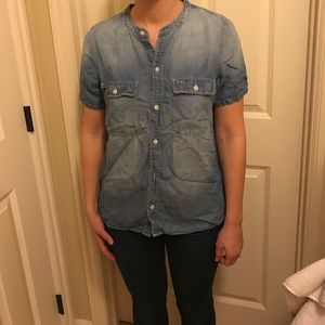 Madewell Chambray Short Sleeve Button Up