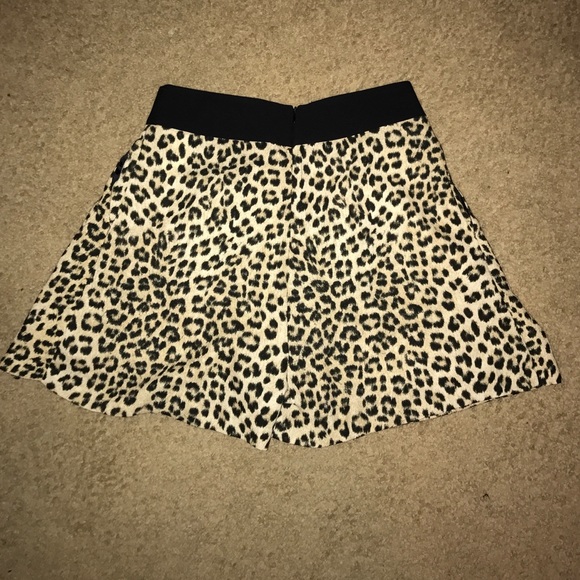 Skort ( shorts in the form of a skirt ) - Picture 2 of 2