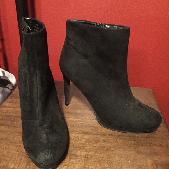 Heeled booties - Picture 3 of 4