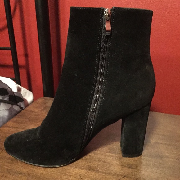 High heeled booties - Picture 1 of 3