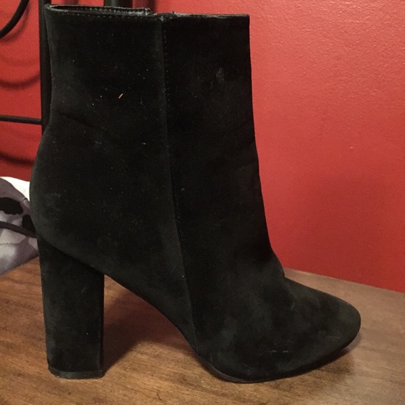 High heeled booties - Picture 2 of 3
