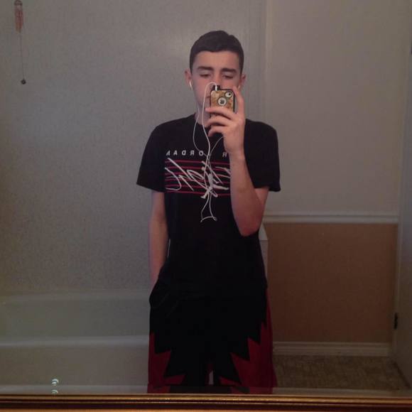 Meet your Posher, Jared - Picture 1 of 1