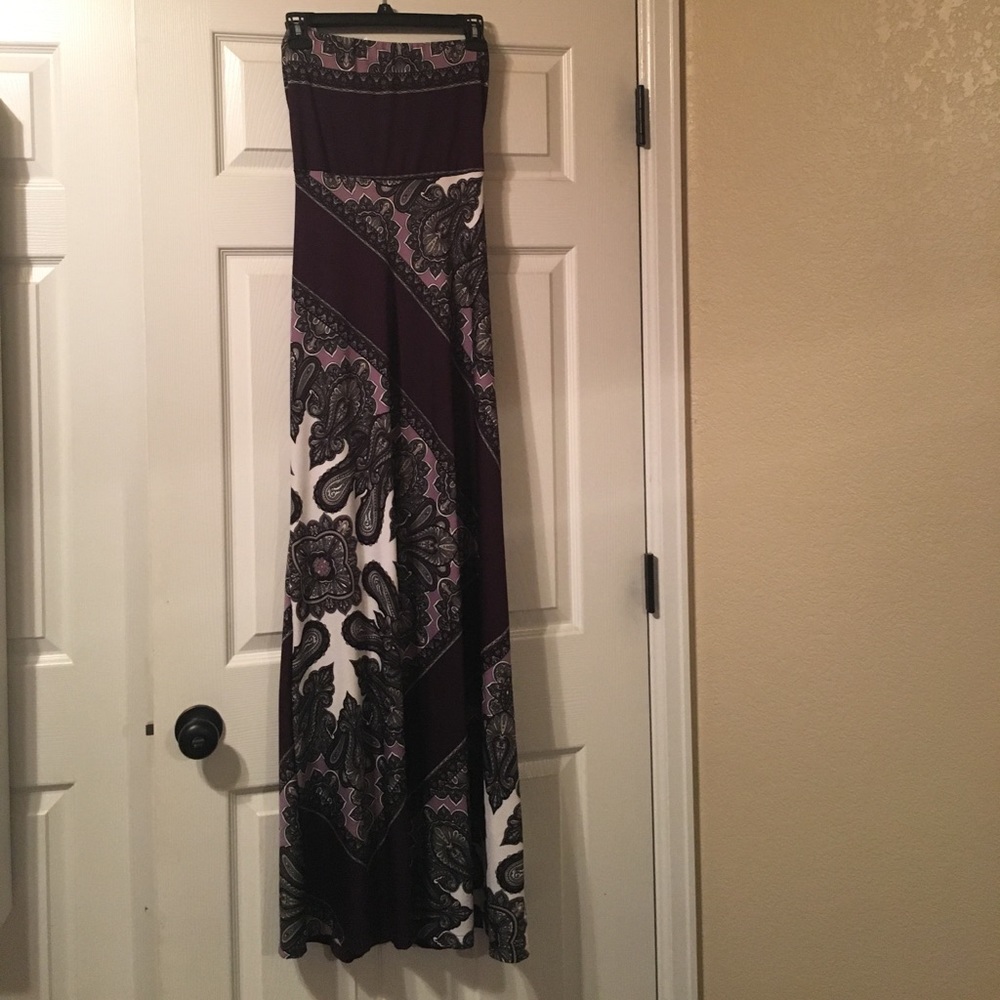 Beautiful maxi dress!