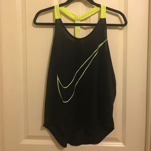 Nike Elastika Tank