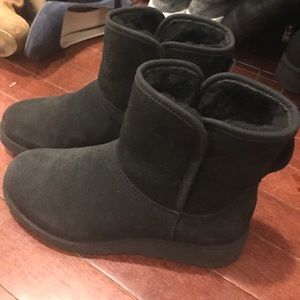 UGG New Wedge Bootie