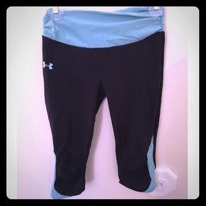 Under Armour cropped yoga pants