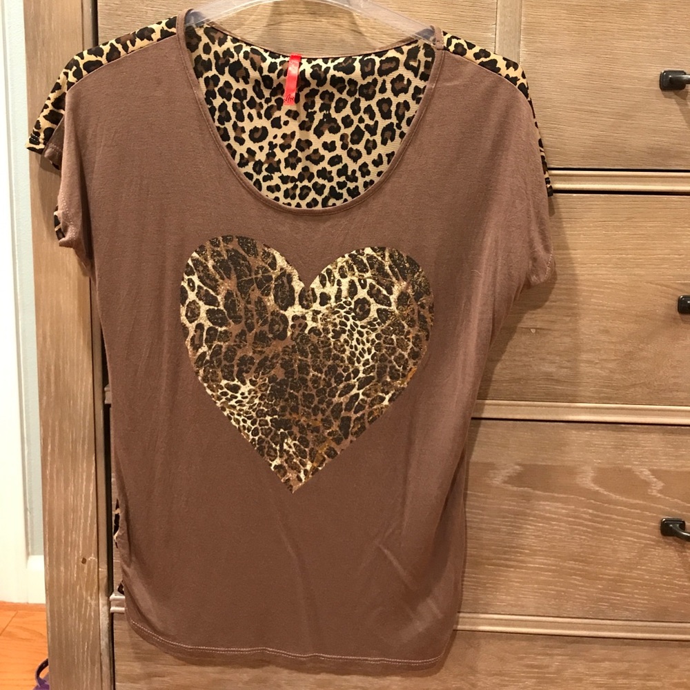 Leopard heart top