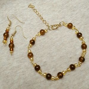 Bracelet and earring set
