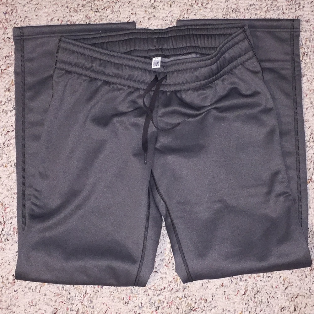 Under Armour Sweatpants - NEW