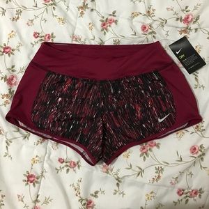 NIKE WOMEN'S DRY SHORT CREW PRINTED