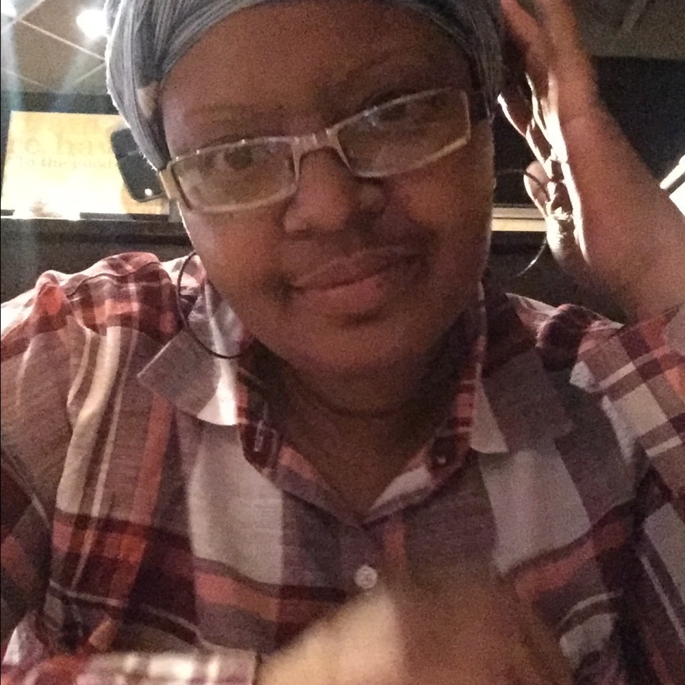 Meet your Posher, Mj