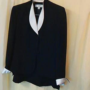 LeSuit skirt & Jacket Suit