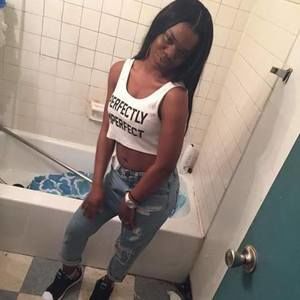 Meet your Posher, Brooke