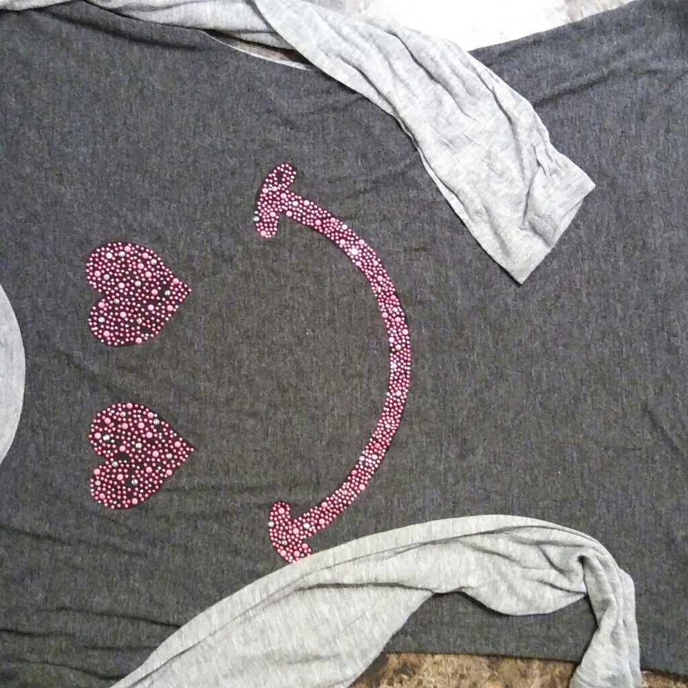Soft Light Weight XL Wet Seal Shirt.