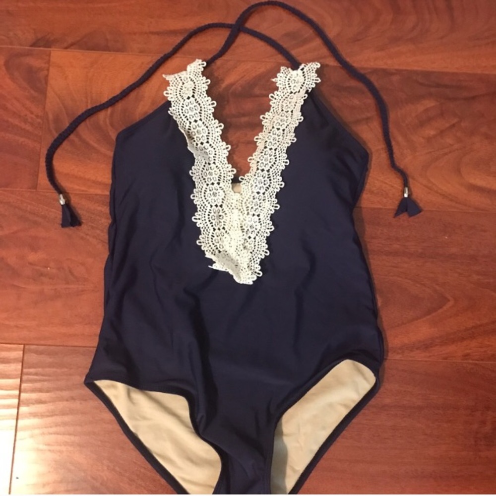 REPOSH Lace crochet swimsuit