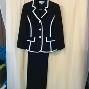 LeSuit pant Suit