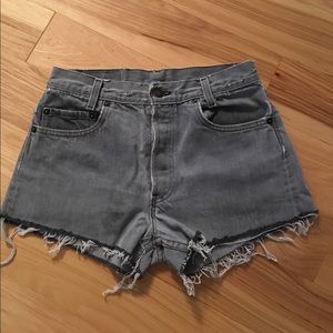 Levi basic denim cutoff short