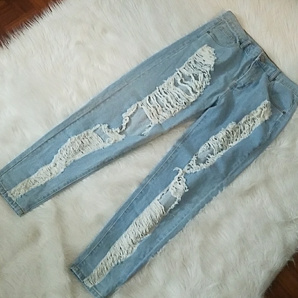 RIPPED JEANS - Picture 1 of 2