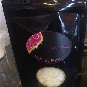 Pedicure Pizzazz in Oooey Gooey Marshmallow