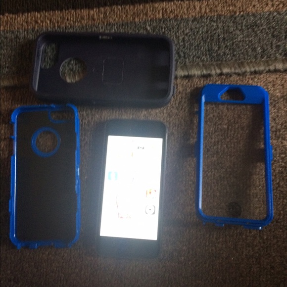 Sliver iPhone 5s unlocked - Picture 2 of 3