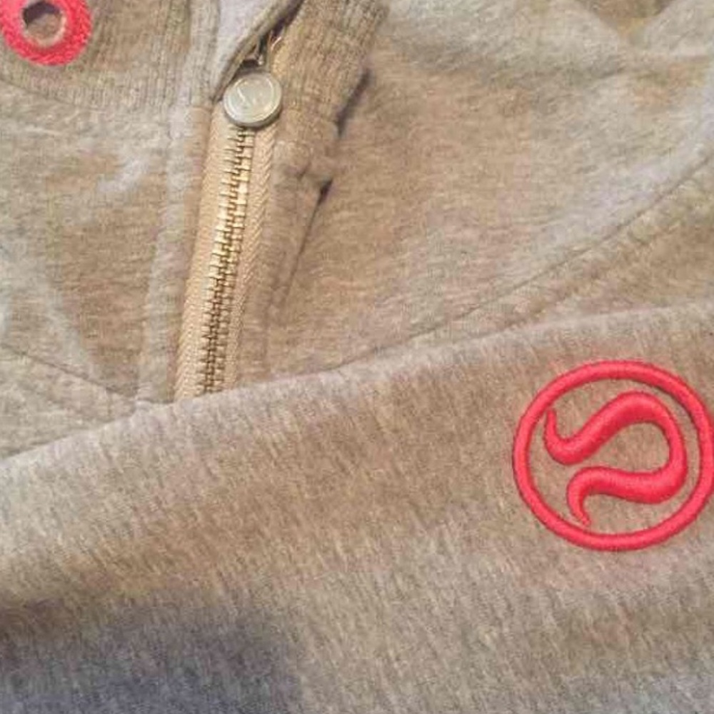*SOLD* Lululemon scuba hoodie