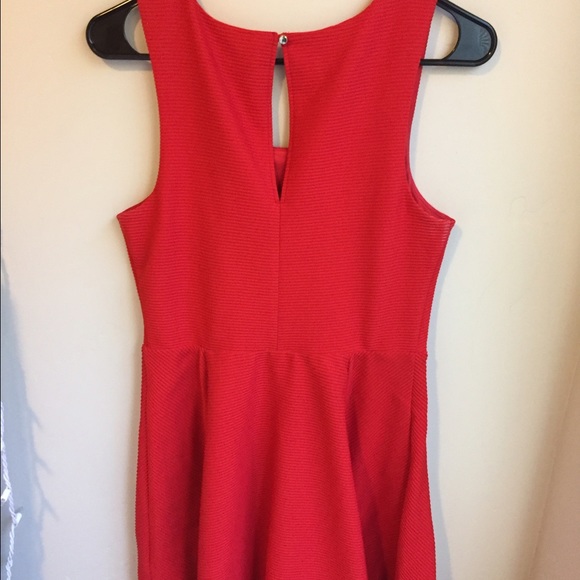 Red Dress - Picture 2 of 3